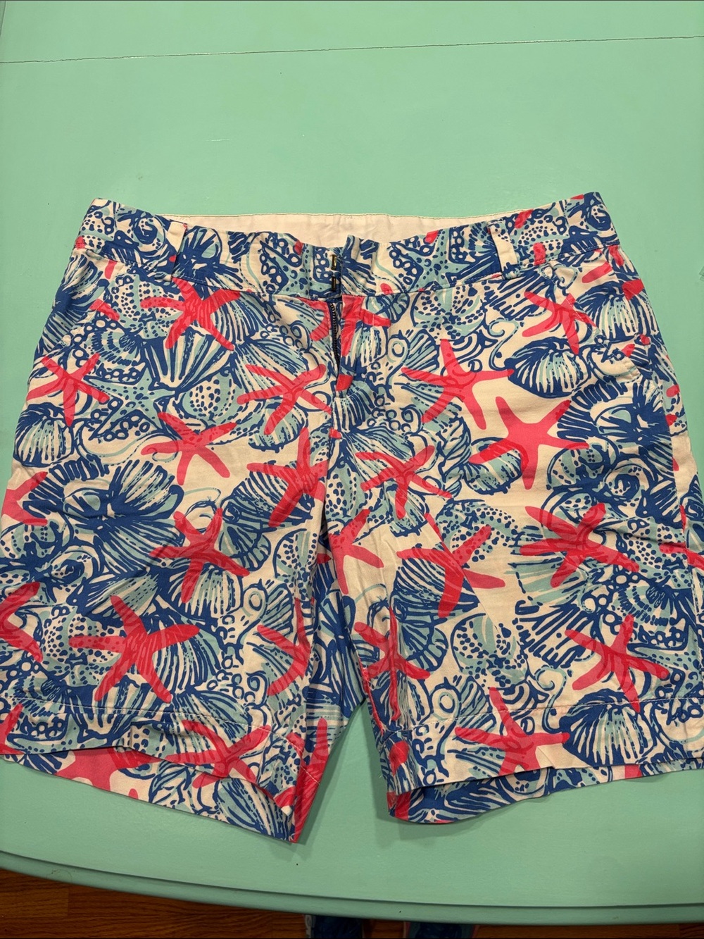 Lilly Pulitzer Coral & Blue Shell-Print Bermuda Shorts